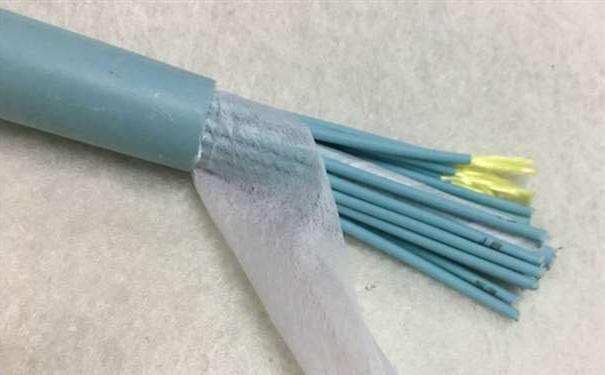三明市欧孚光缆厂家：室内光缆和室外光缆的区别